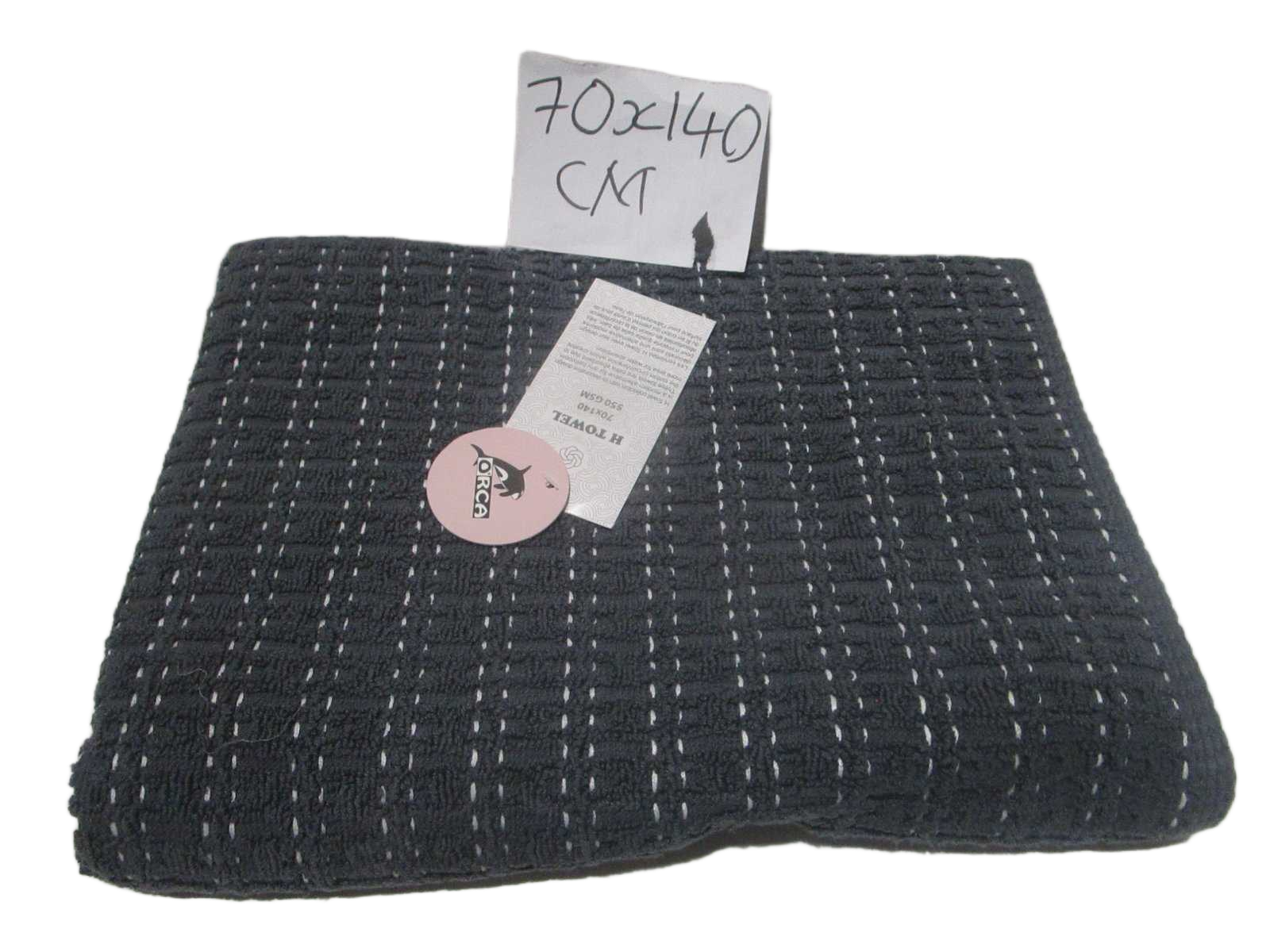 Towel - Plain Dyed Jacquard - Duble Ply 2/20 - 550 Gsm - Combed Cotton - Polyester Insert