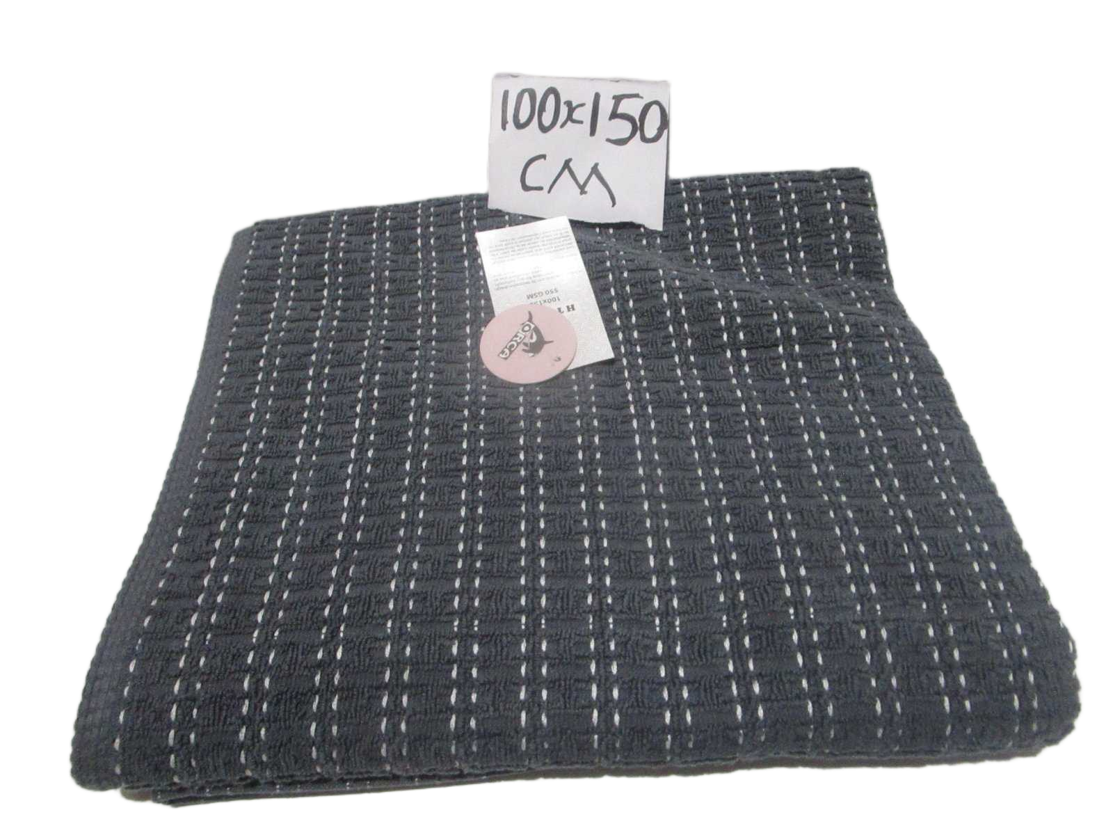 Towel - Plain Dyed Jacquard - Duble Ply 2/20 - 550 Gsm - Combed Cotton - Polyester Insert